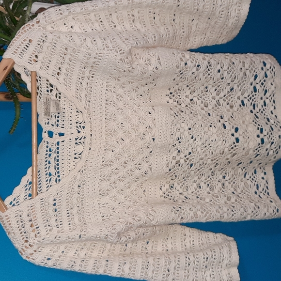 Lucky Brand Tops - Lucky Brand Live in Love cream coloured soft 100% cotton knit pullover L